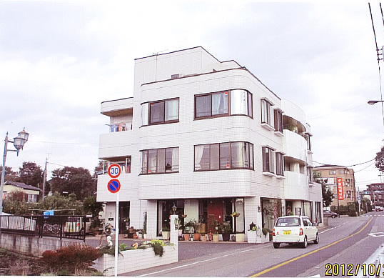 タカラビル